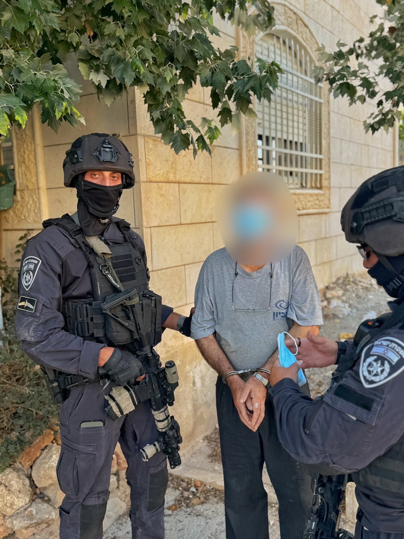 בזמן ש-14 אלף איש התכנסו: הלוחמים הפתיעו את האימאם באמצע גינון