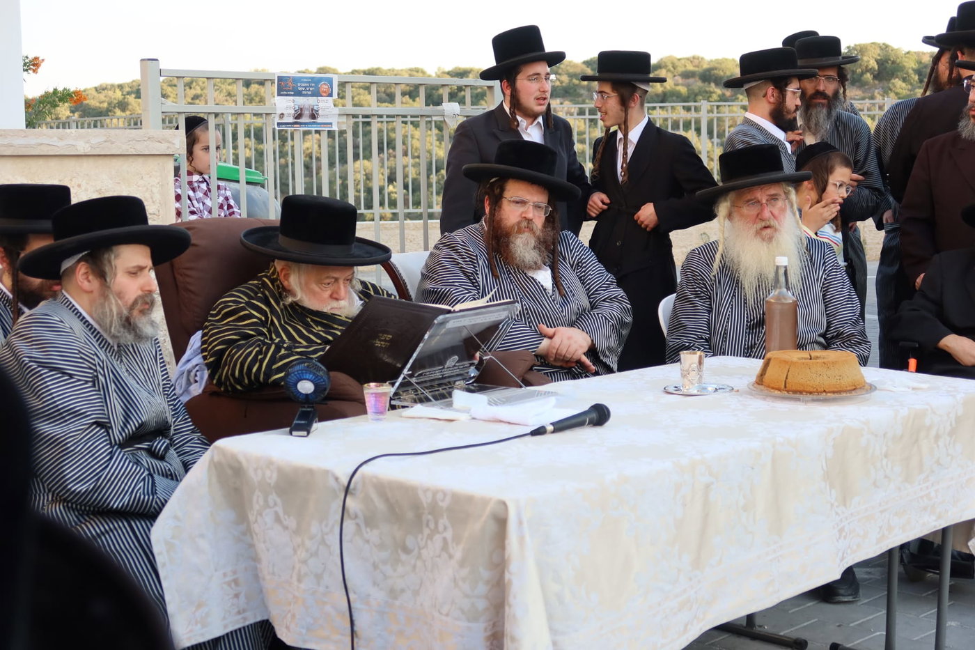 האדמו"ר מתולדות אברהם יצחק בביקור בבית שמש