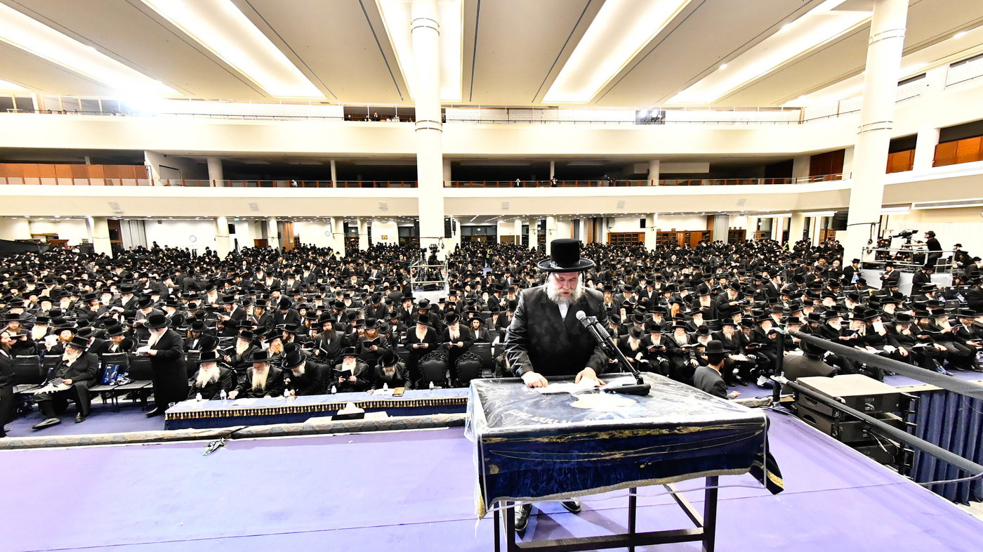 המעמד הענק בויז'ניץ