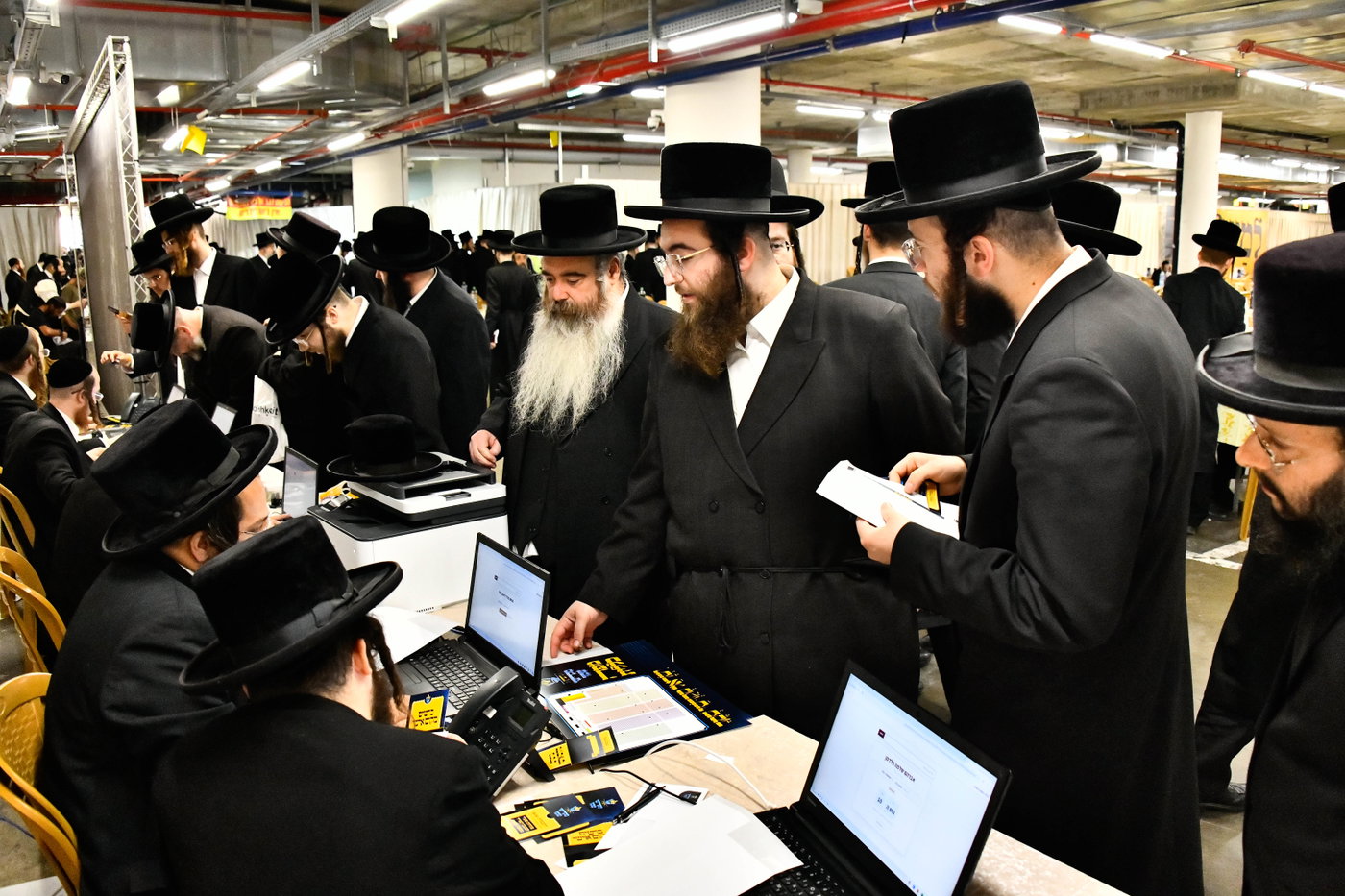 המעמד הענק בויז'ניץ