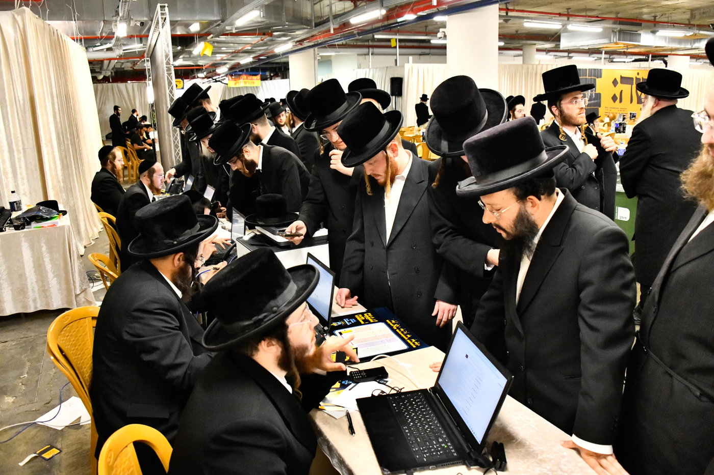 המעמד הענק בויז'ניץ