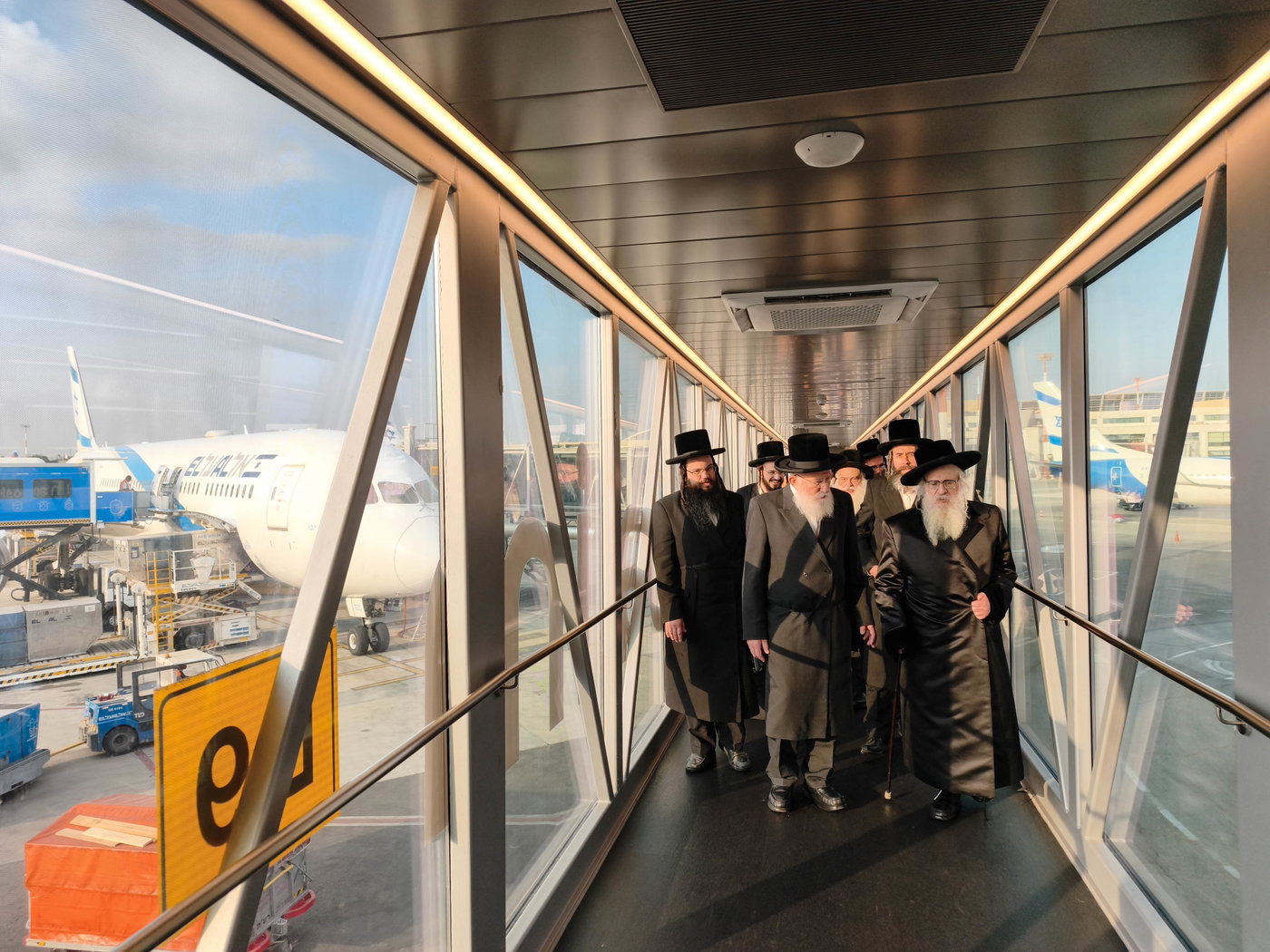 האדמו"ר מצאנז קלויזנבורג בביקור בארץ