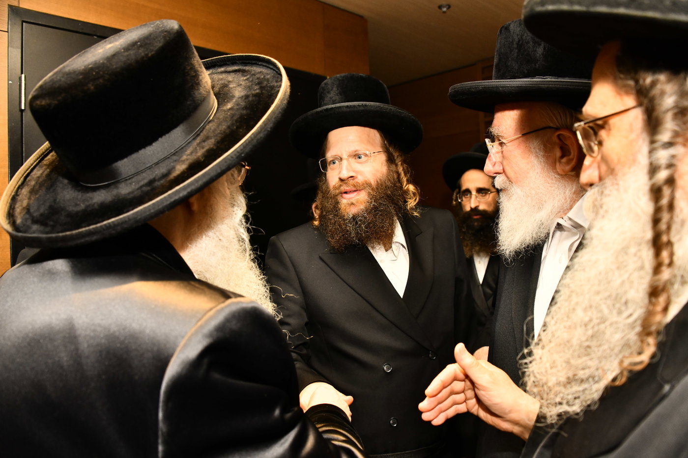 האדמו"ר מצאנז קלויזנבורג בביקור בארץ