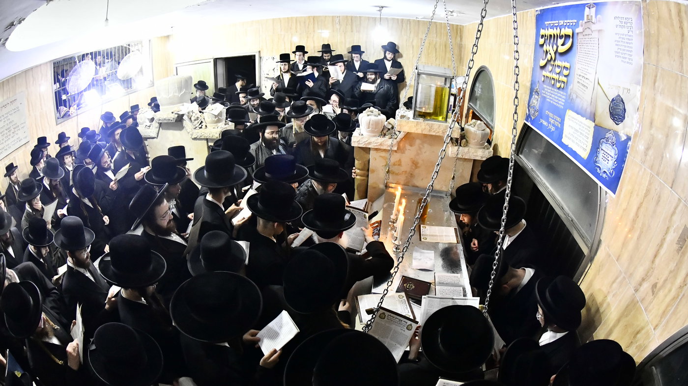 הילולא קדישא בקרעטשניף סיגעט
