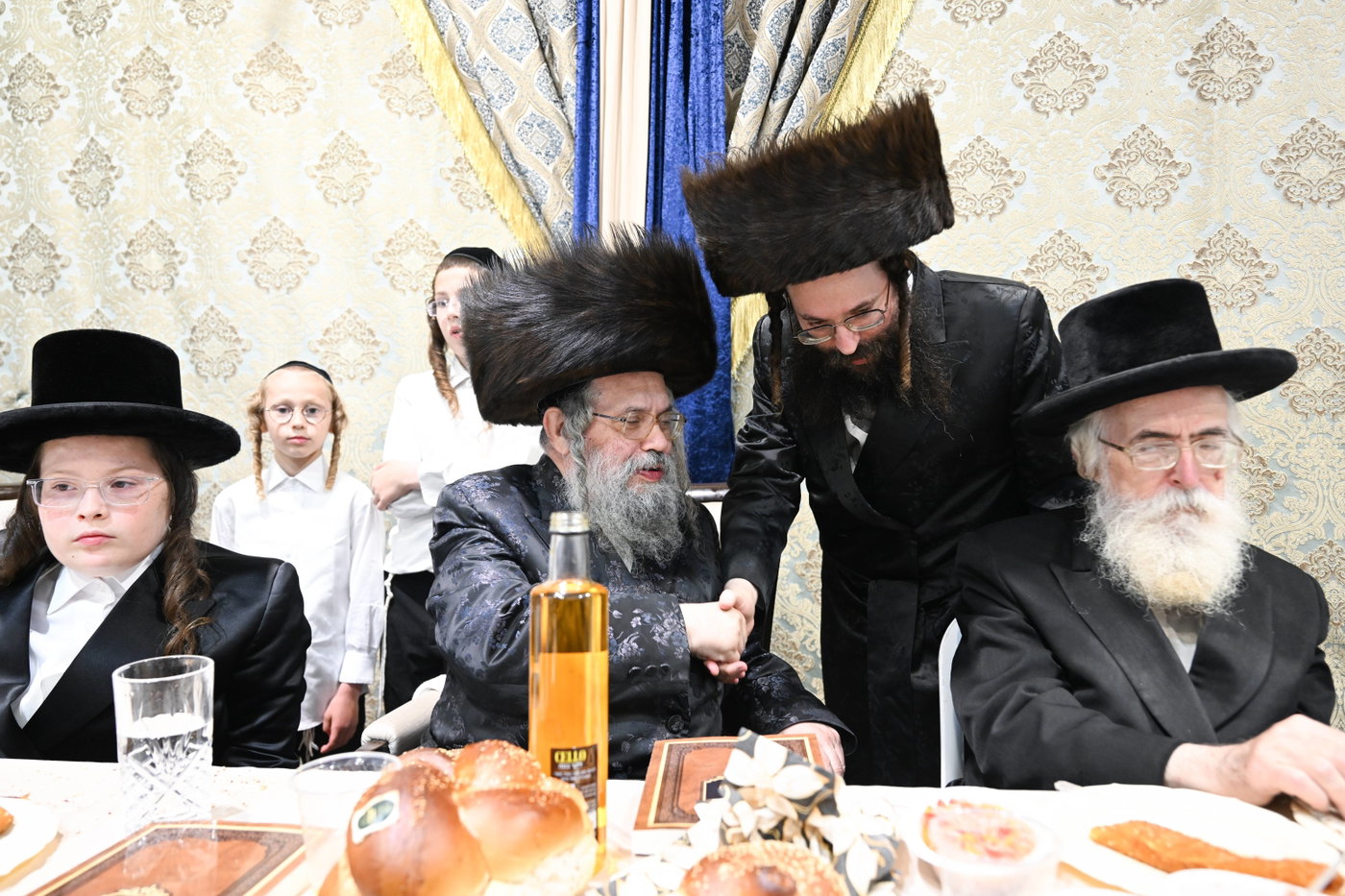 בר מצווה לנכד האדמו"ר מזוטשקא