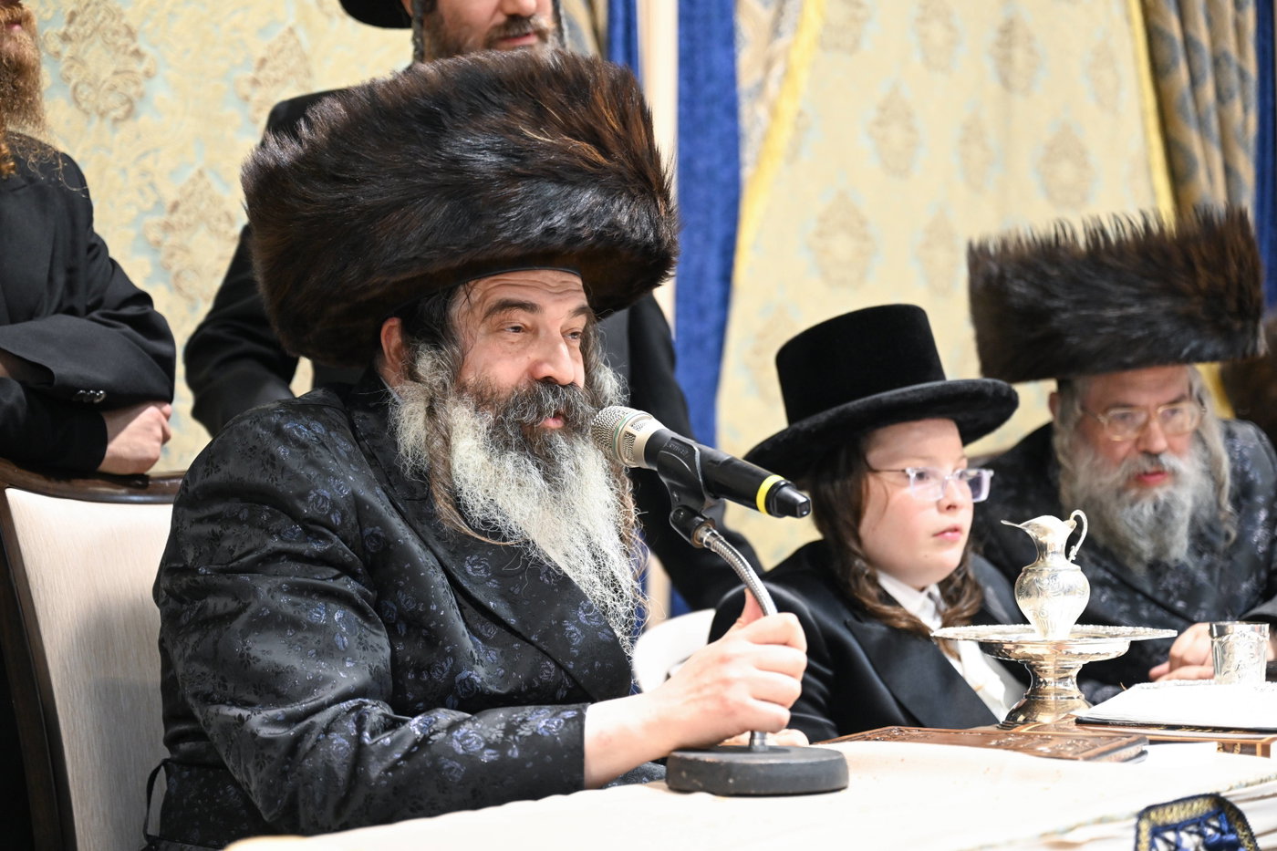 בר מצווה לנכד האדמו"ר מזוטשקא