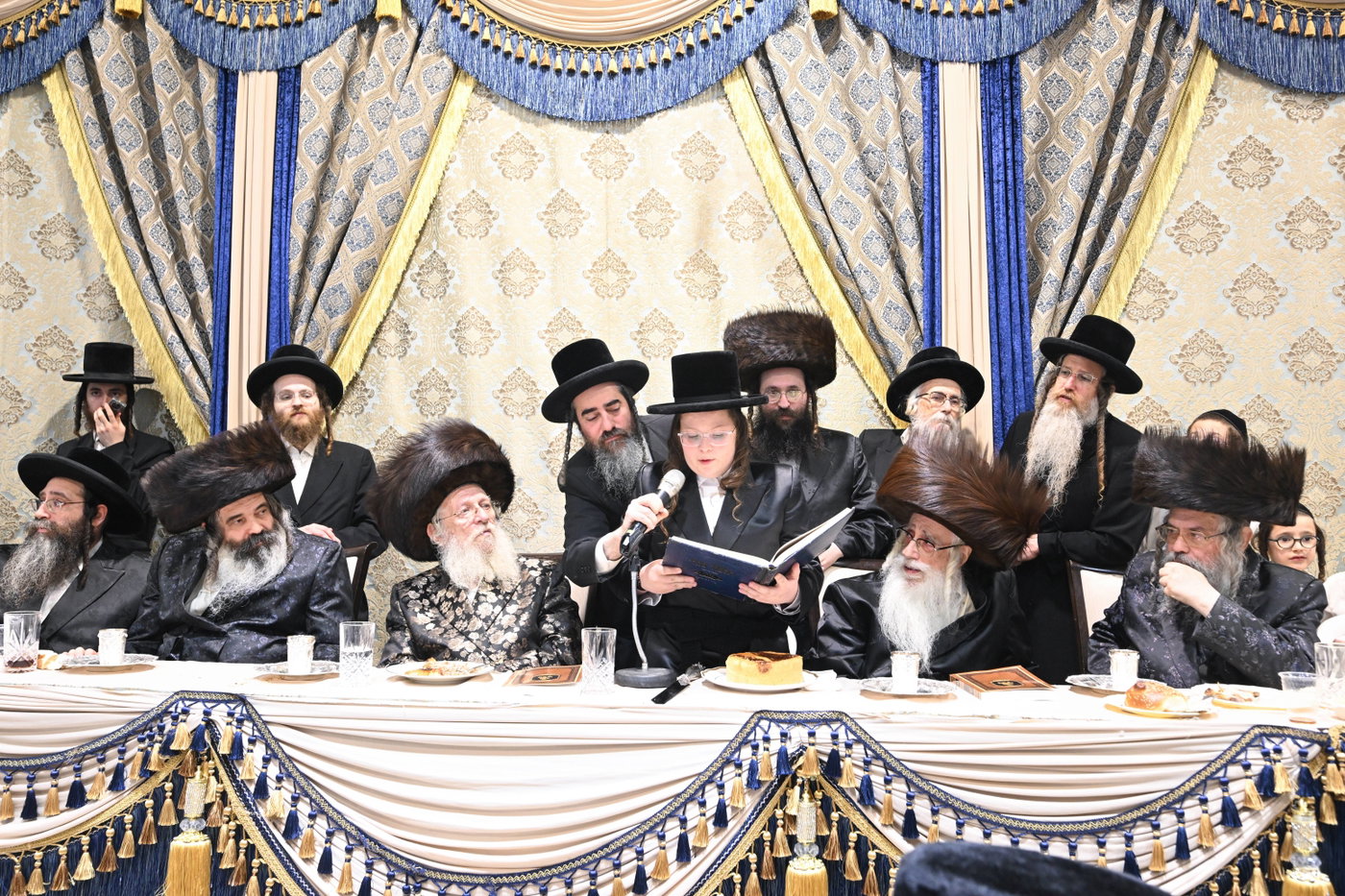 בר מצווה לנכד האדמו"ר מזוטשקא