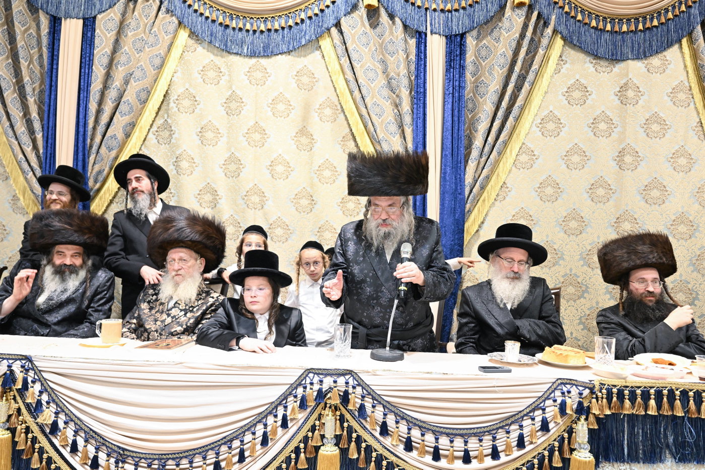 בר מצווה לנכד האדמו"ר מזוטשקא