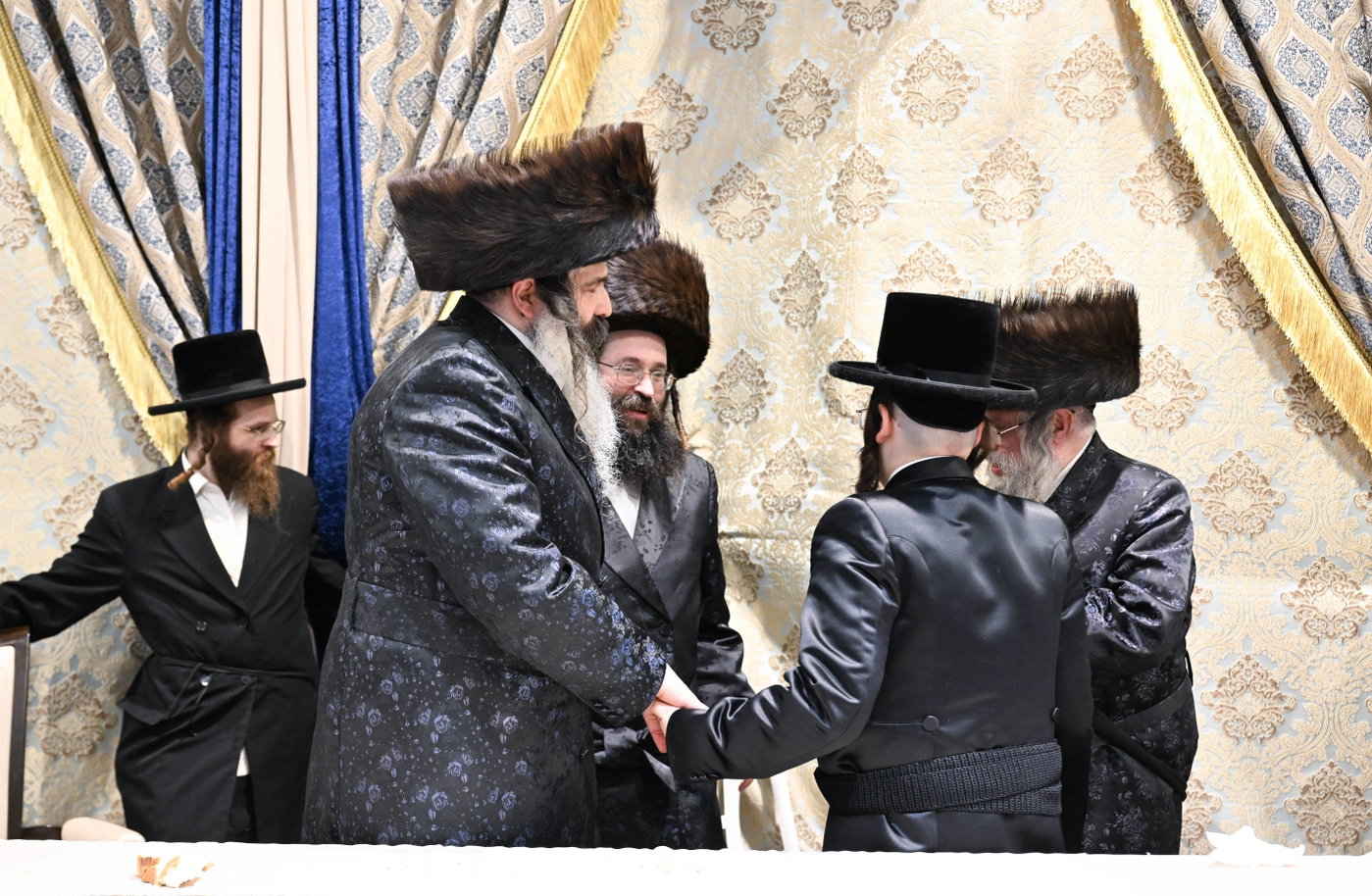 בר מצווה לנכד האדמו"ר מזוטשקא
