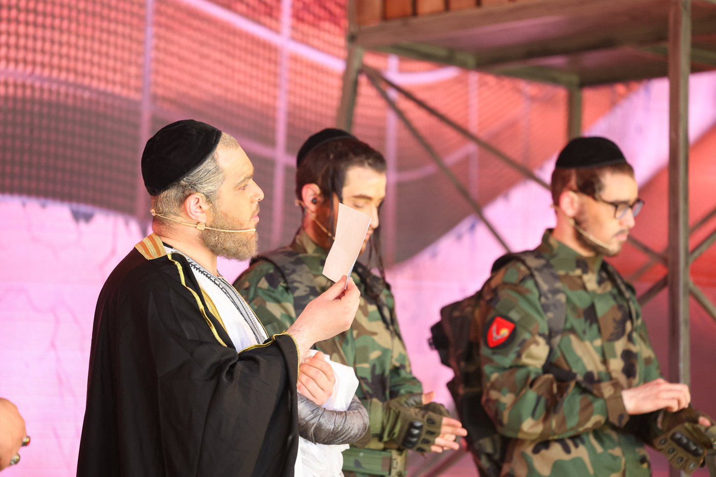 הצגת 'שודליג'