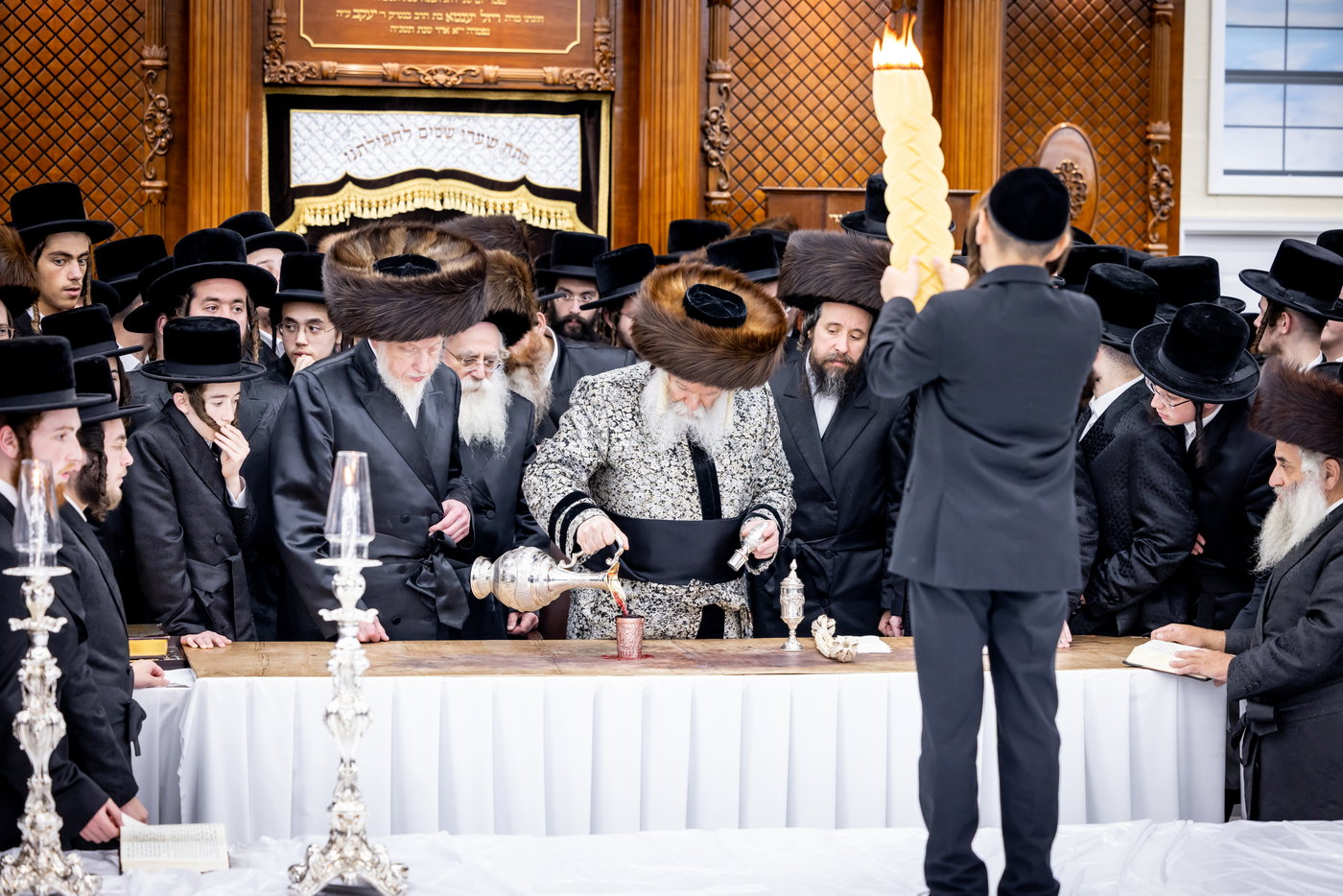 האדמו"ר מבאבוב שב"ק במחנה מתיבתא עץ חיים