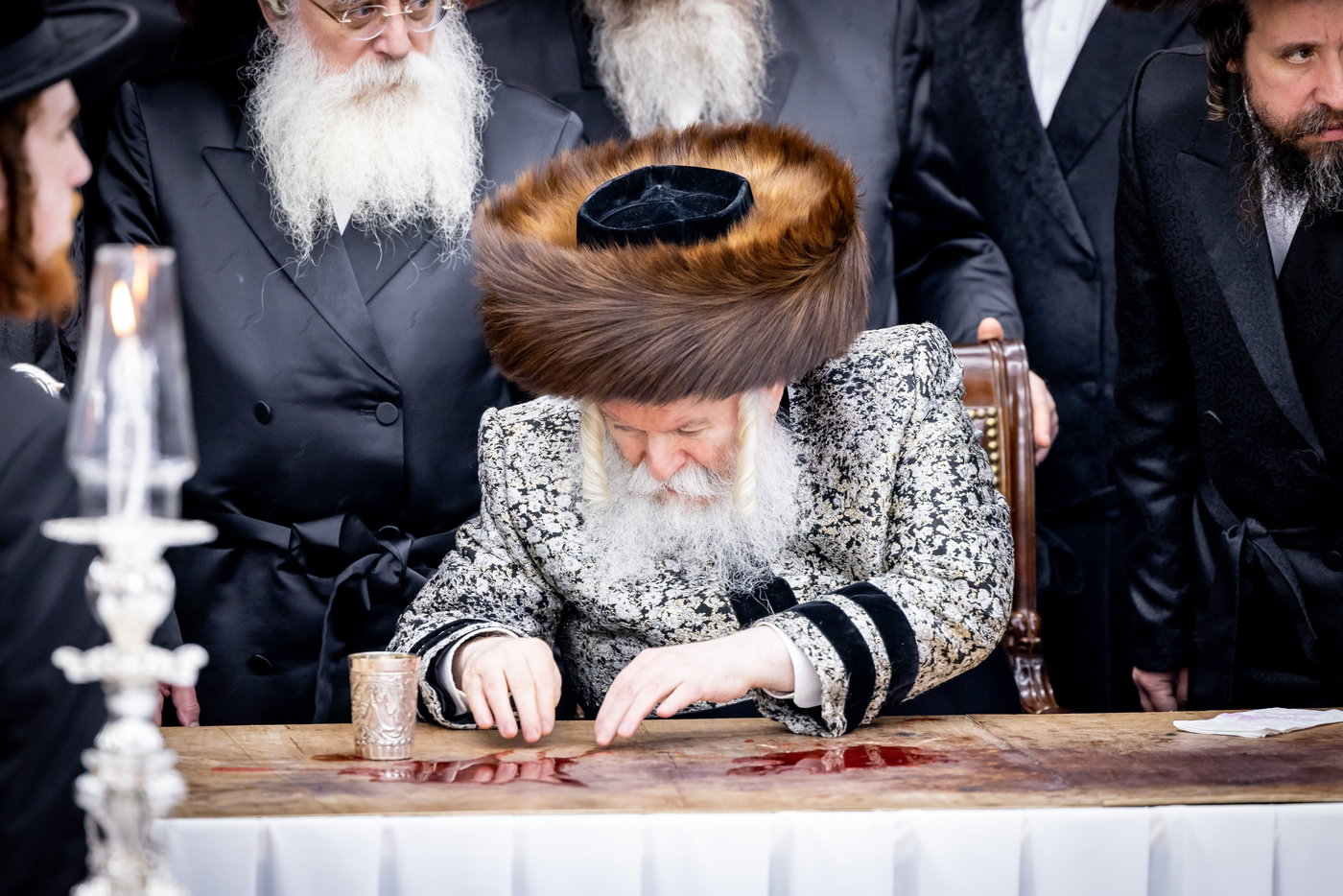 האדמו"ר מבאבוב שב"ק במחנה מתיבתא עץ חיים