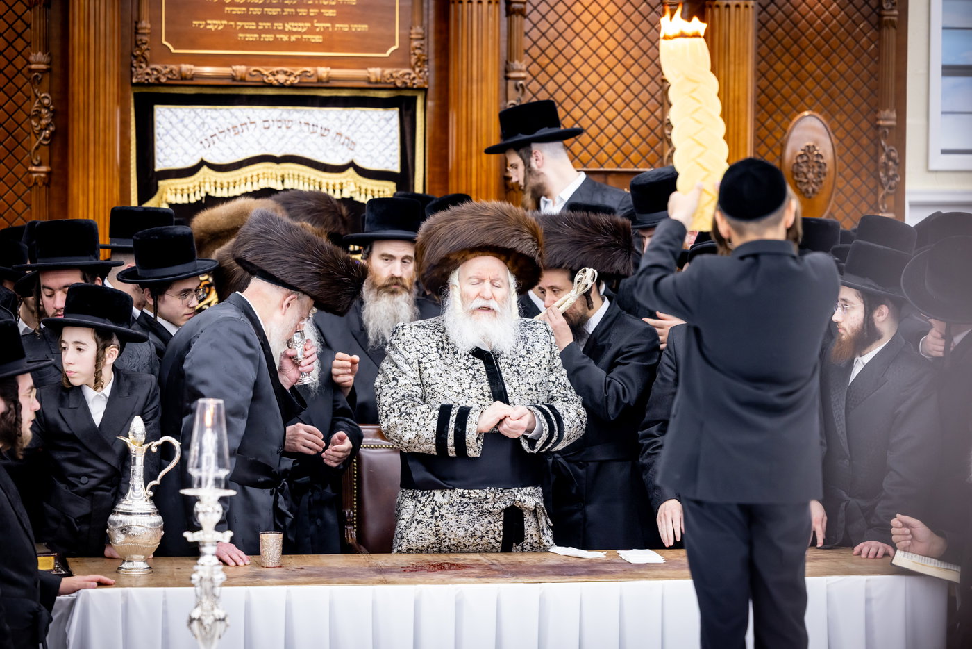האדמו"ר מבאבוב שב"ק במחנה מתיבתא עץ חיים