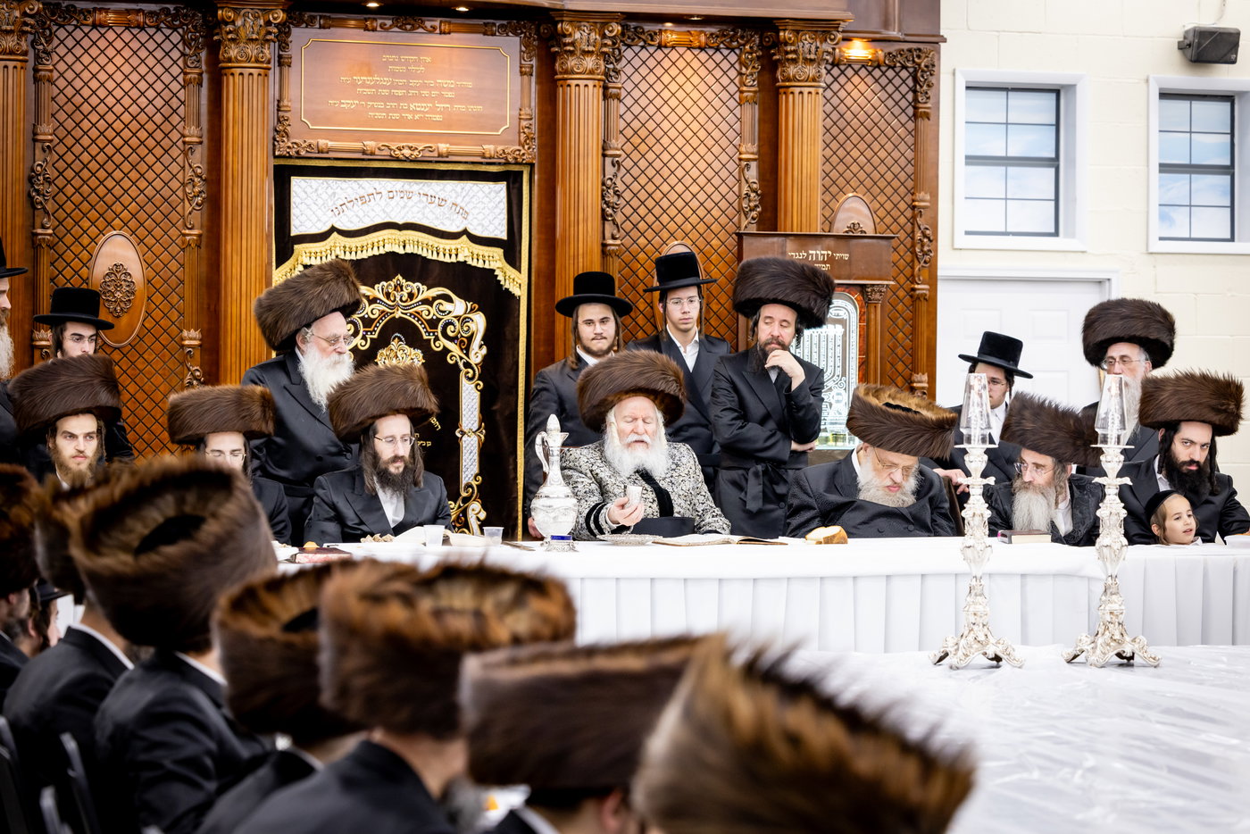 האדמו"ר מבאבוב שב"ק במחנה מתיבתא עץ חיים