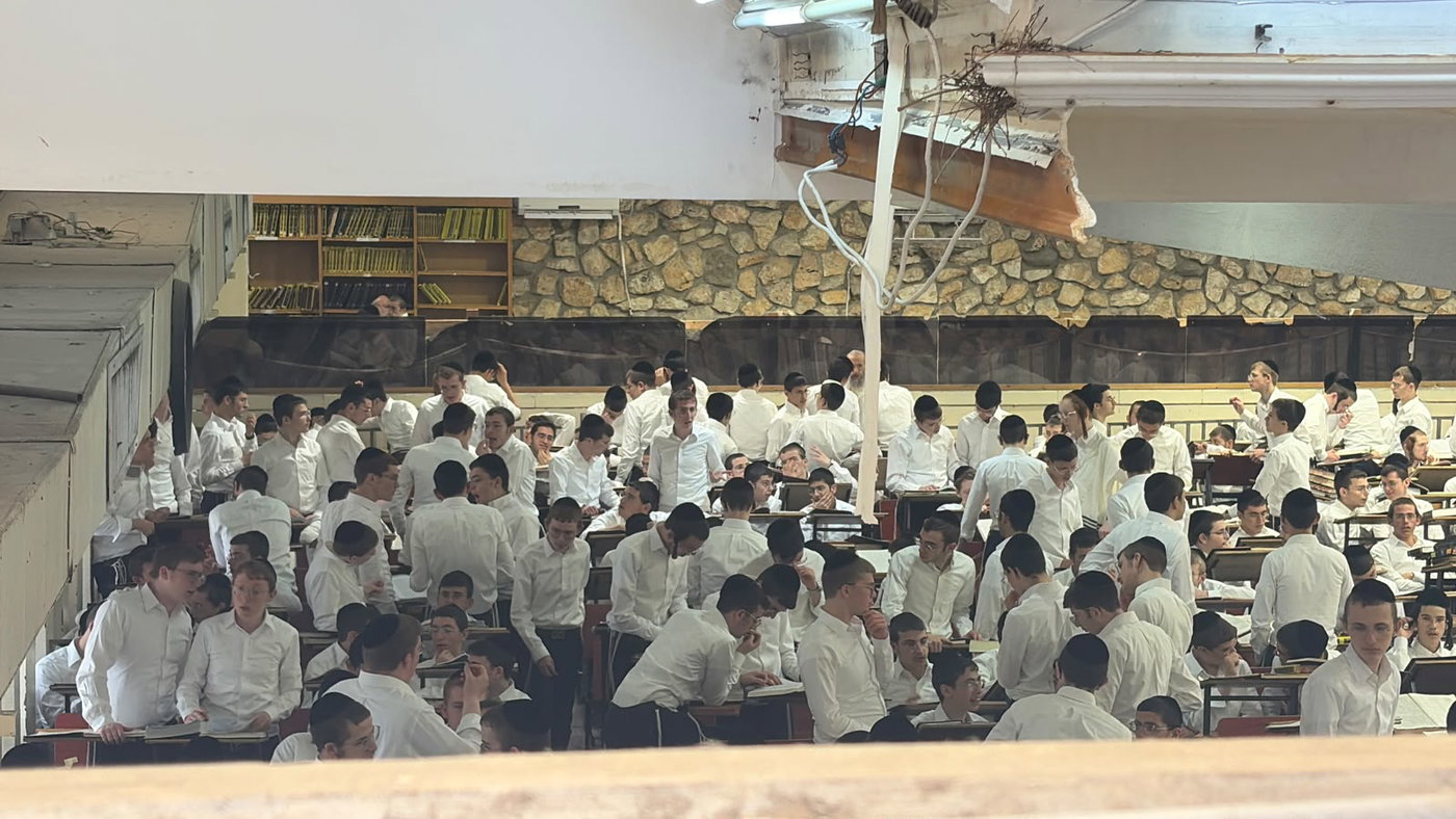 פוניבז' לפני דקות ספורות