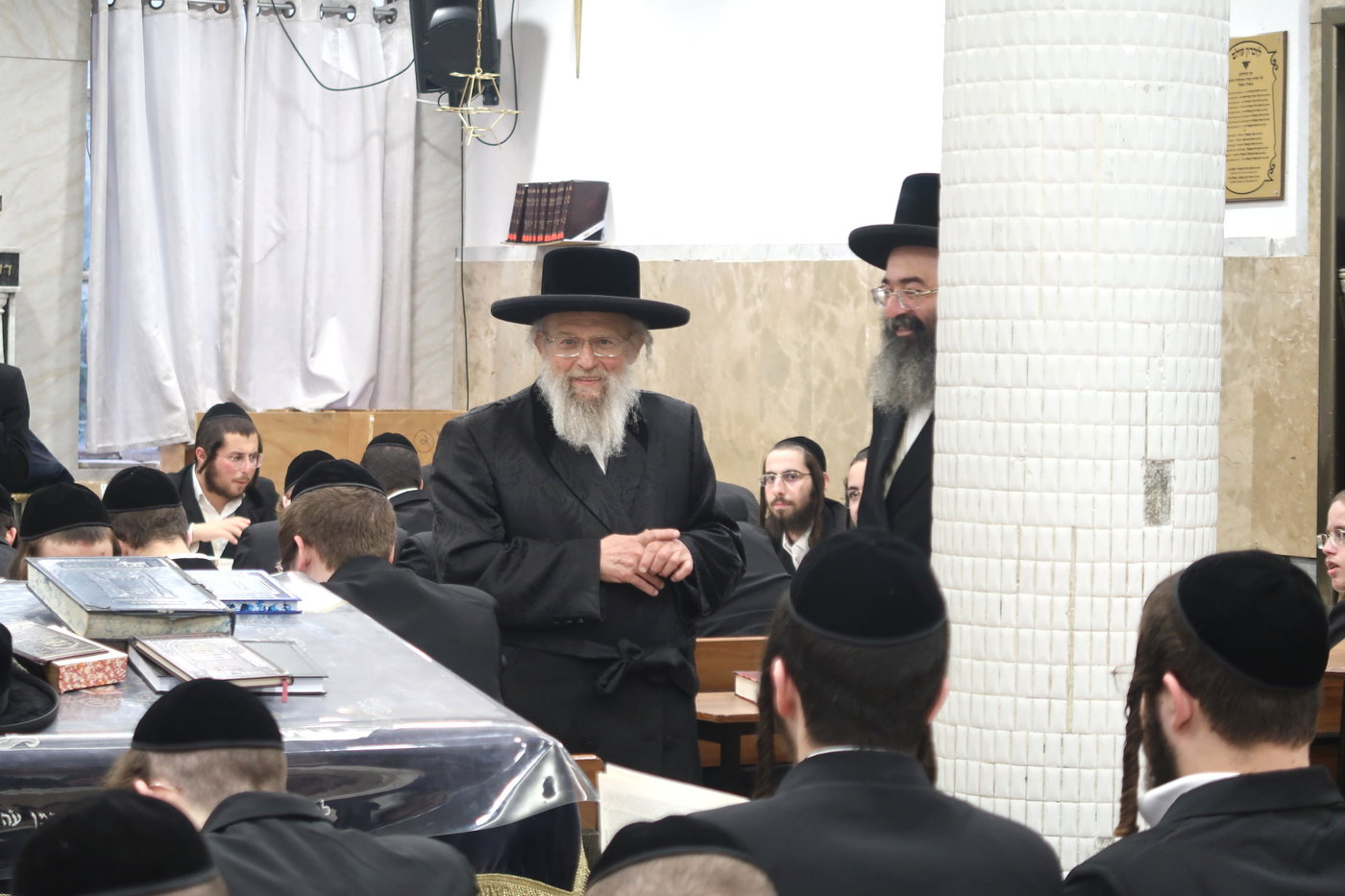 פתיחת הזמן בישיבת פינסק קרלין בב"ב