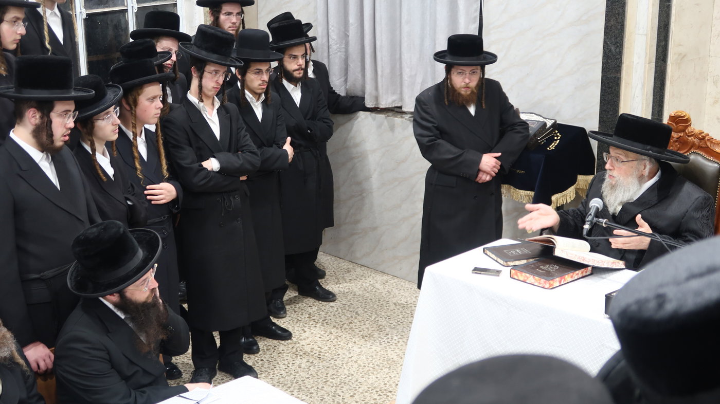 פתיחת הזמן בישיבת פינסק קרלין בב"ב