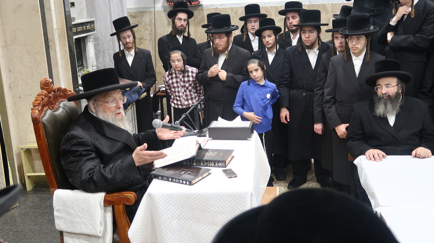 פתיחת הזמן בישיבת פינסק קרלין בב"ב