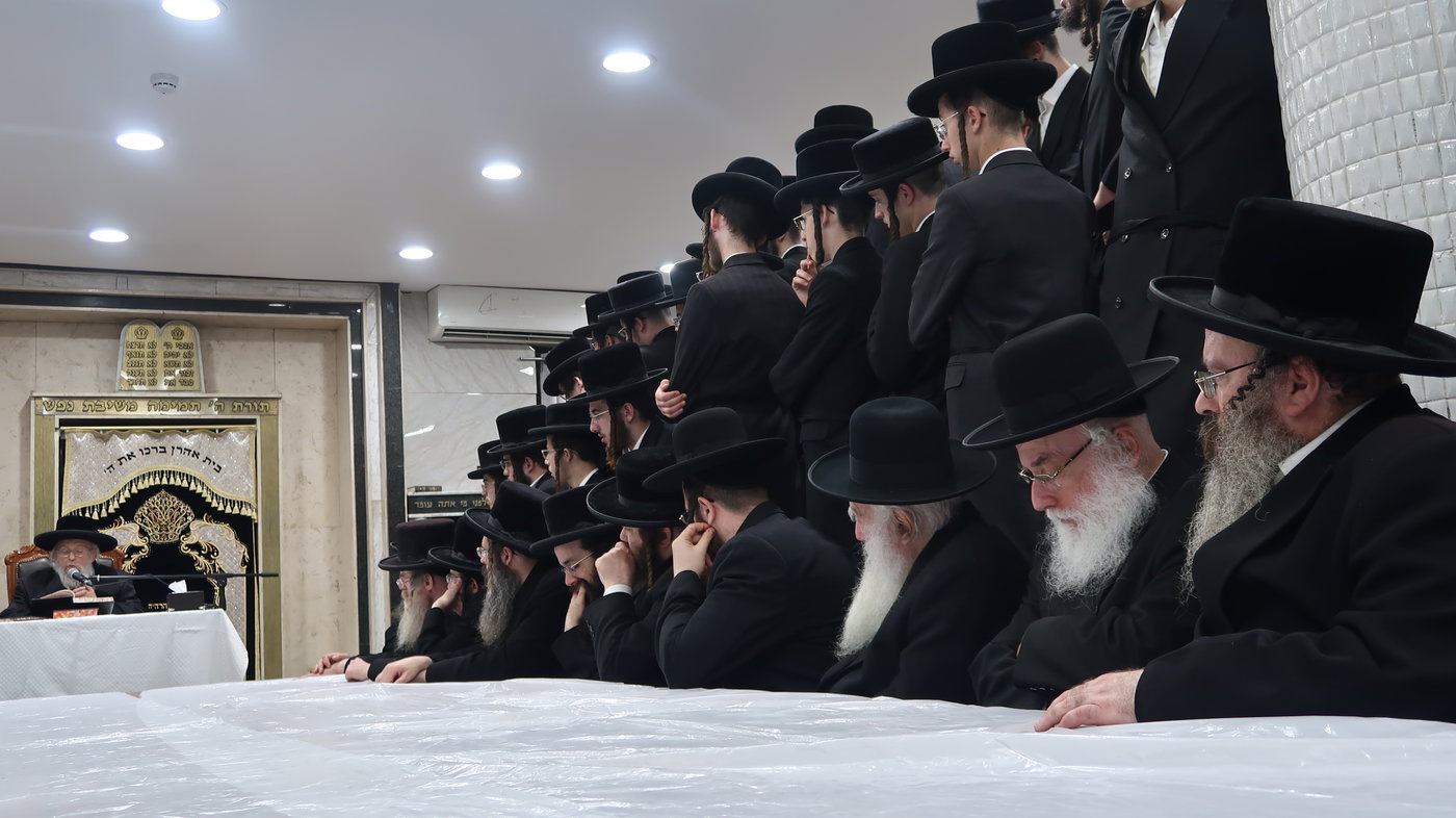 פתיחת הזמן בישיבת פינסק קרלין בב"ב
