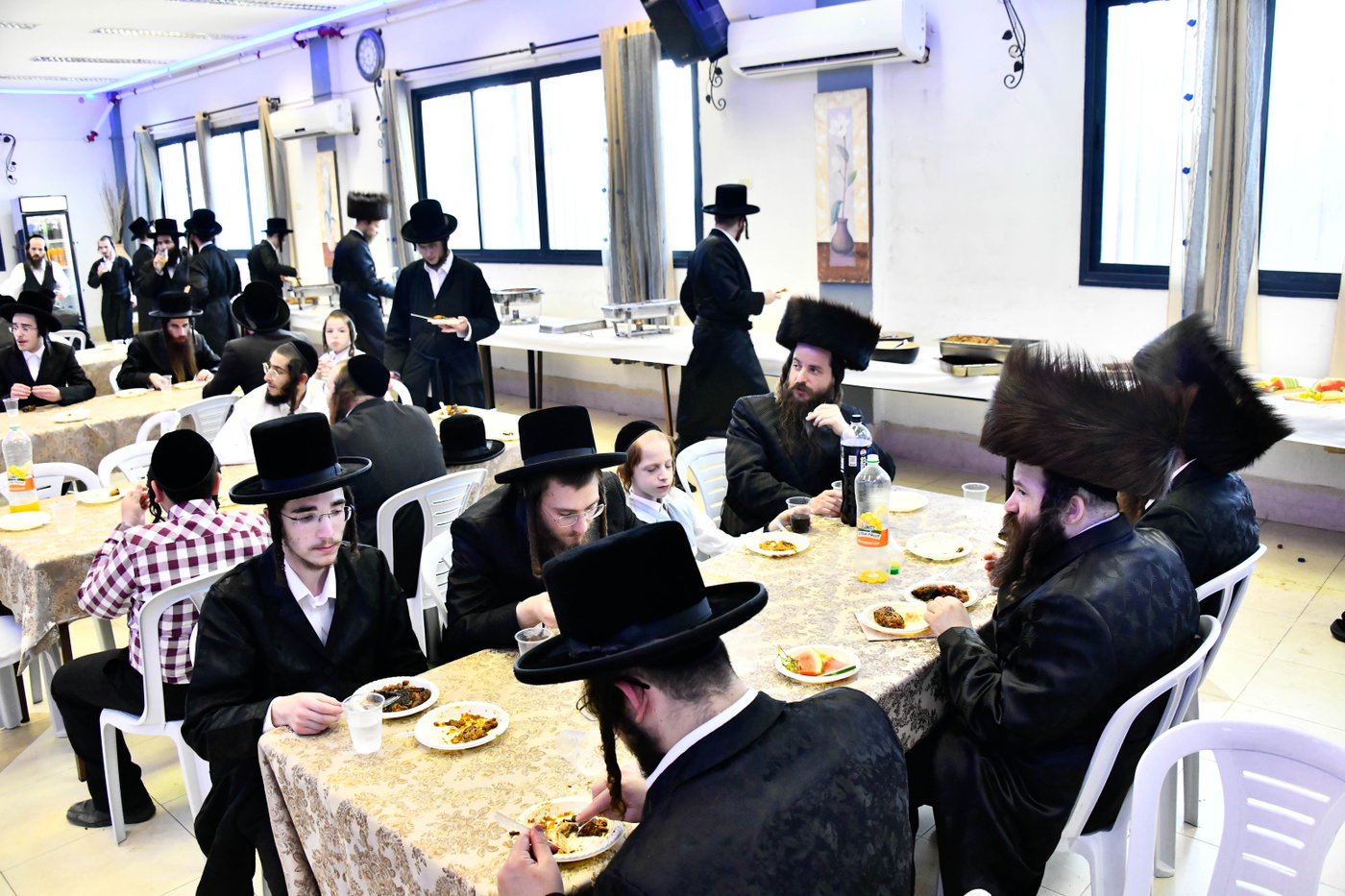 האדמו"ר מצאנז קלויזנבורג שבת בצפת