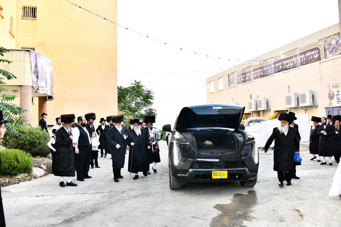 האדמו"ר מצאנז קלויזנבורג שבת בצפת