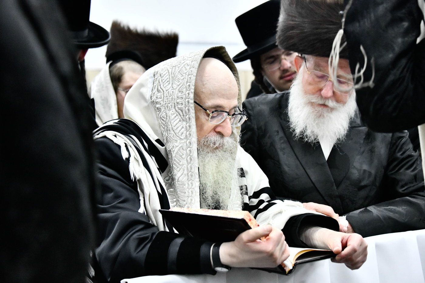 האדמו"ר מצאנז קלויזנבורג שבת בצפת