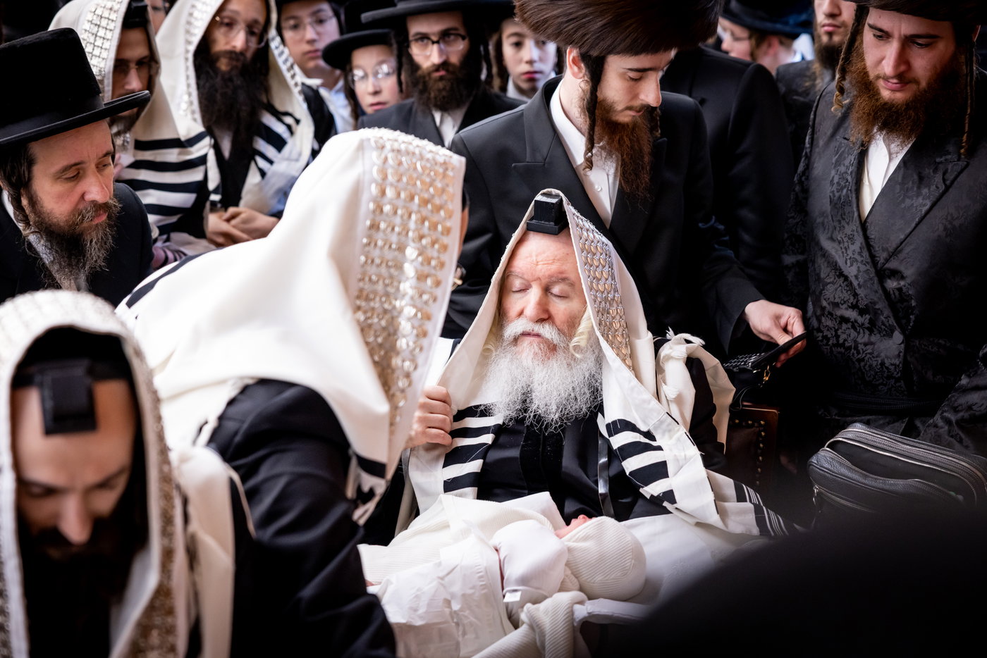שמחת הברית לנכד האדמו"ר מבאבוב