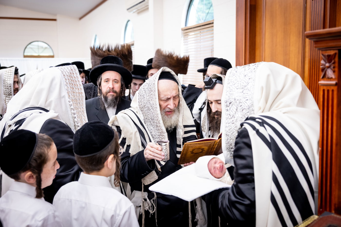 שמחת הברית לנכד האדמו"ר מבאבוב