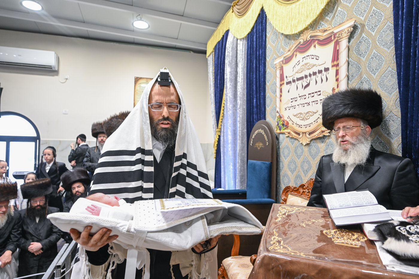 שמחת הברית בזוועהיל