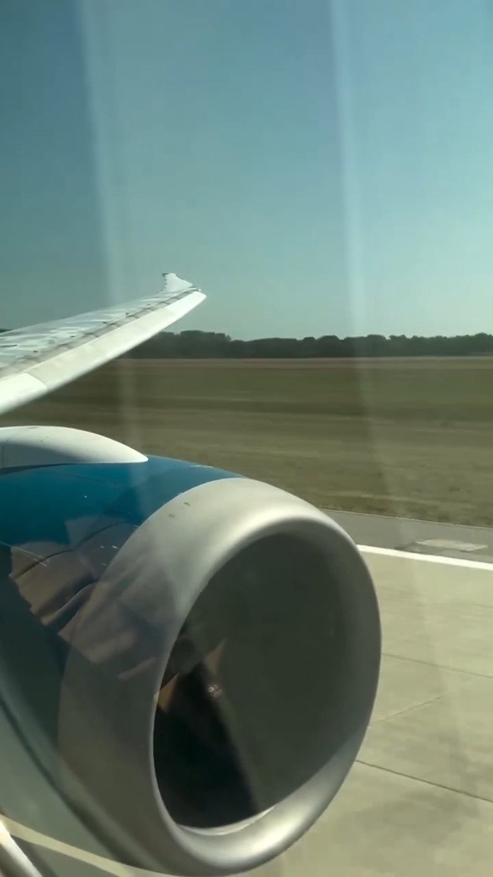 מפחיד: כך נראה הרגע בו הנוסעים הבינו שהמטוס שלהם עלול להתרסק בכל רגע