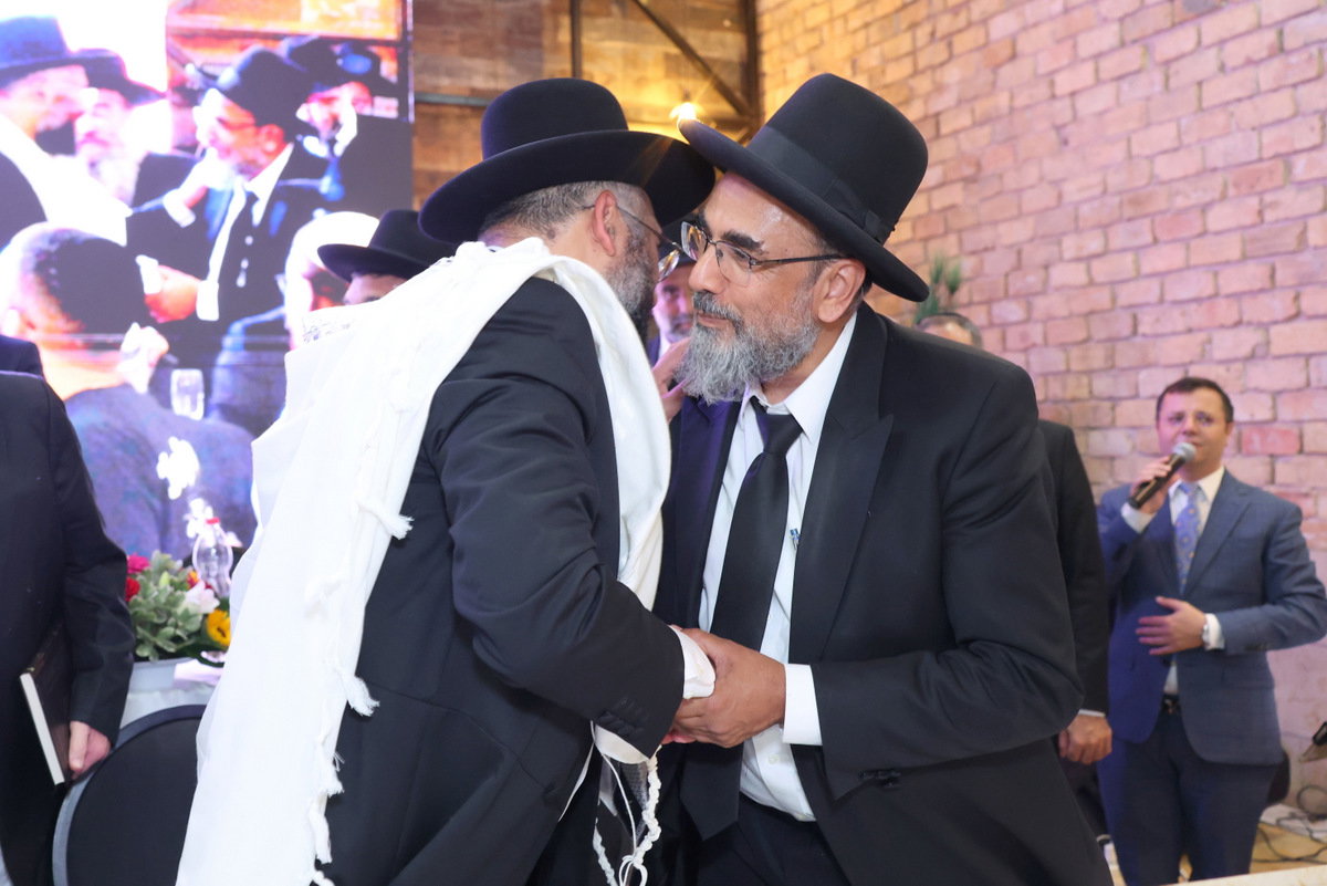 מעמד הכתרת הרב ארז אלחרר לרבה של הוד השרון 