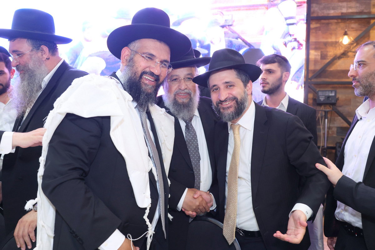 מעמד הכתרת הרב ארז אלחרר לרבה של הוד השרון 