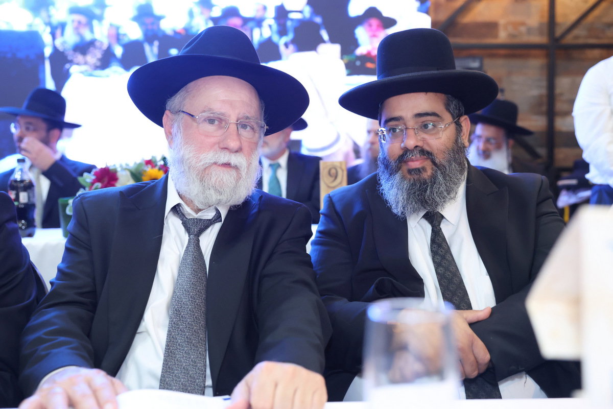 מעמד הכתרת הרב ארז אלחרר לרבה של הוד השרון 
