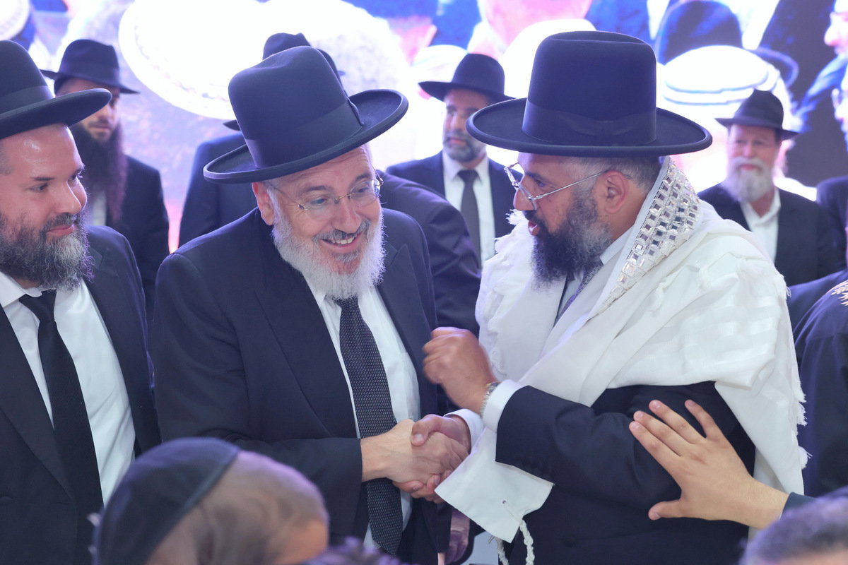 מעמד הכתרת הרב ארז אלחרר לרבה של הוד השרון 
