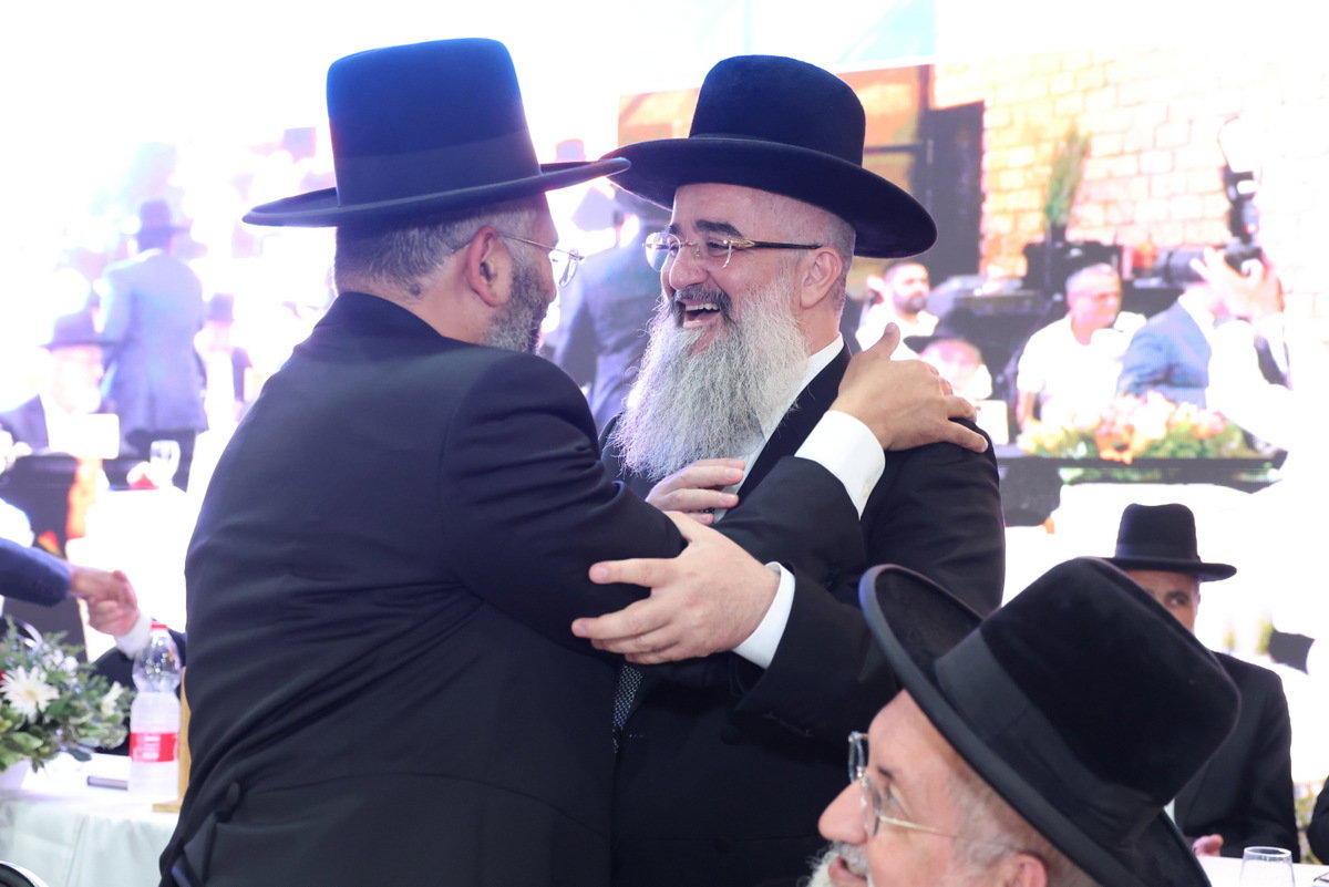מעמד הכתרת הרב ארז אלחרר לרבה של הוד השרון 