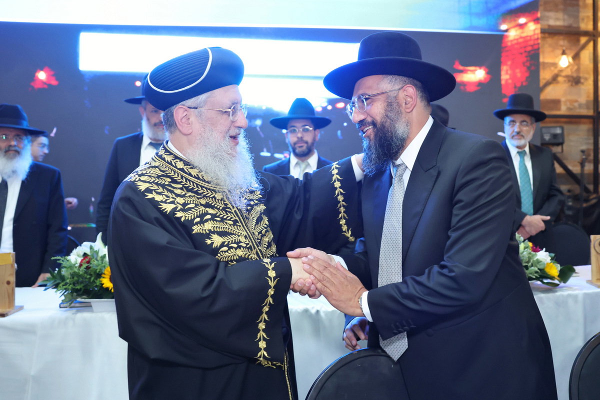 מעמד הכתרת הרב ארז אלחרר לרבה של הוד השרון 