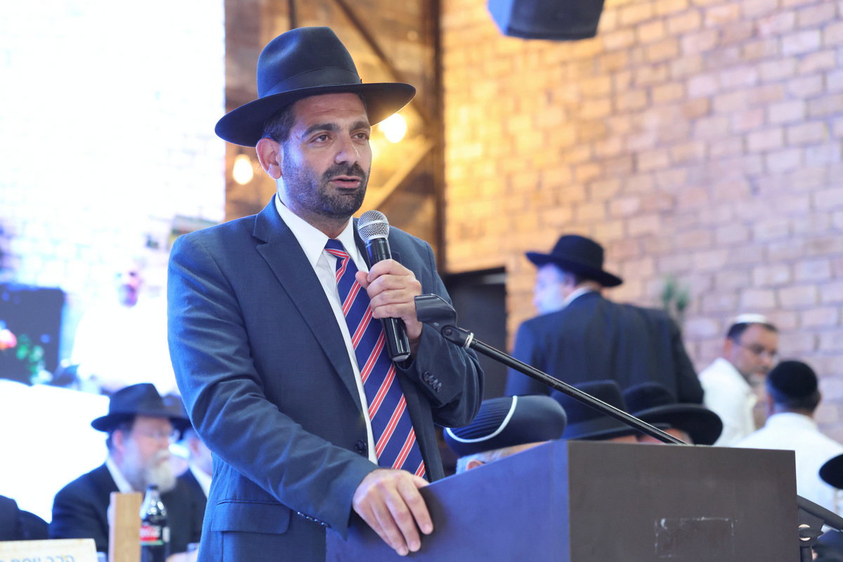 מעמד הכתרת הרב ארז אלחרר לרבה של הוד השרון 