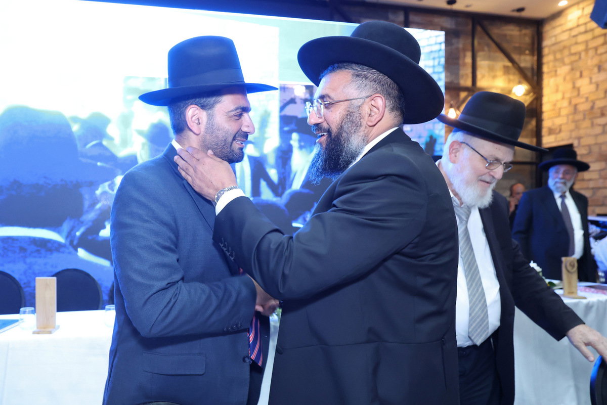 מעמד הכתרת הרב ארז אלחרר לרבה של הוד השרון 
