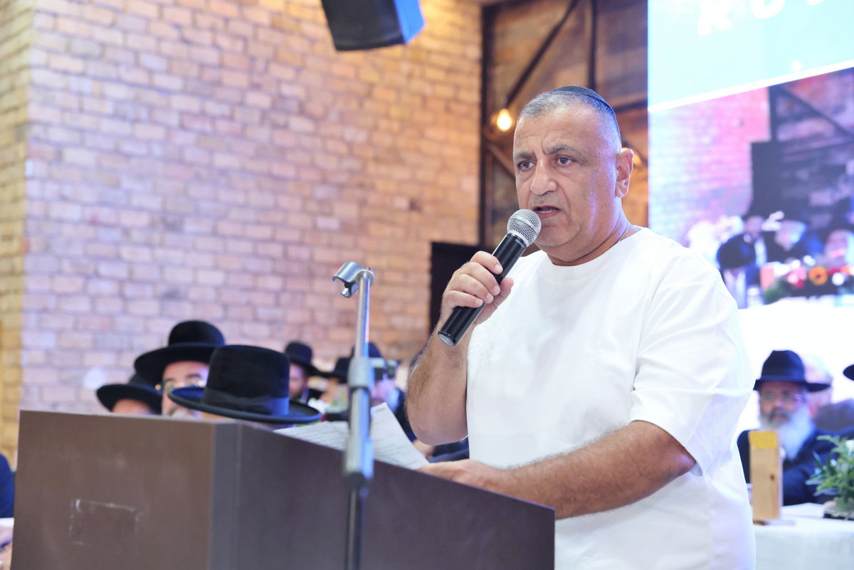 מעמד הכתרת הרב ארז אלחרר לרבה של הוד השרון 