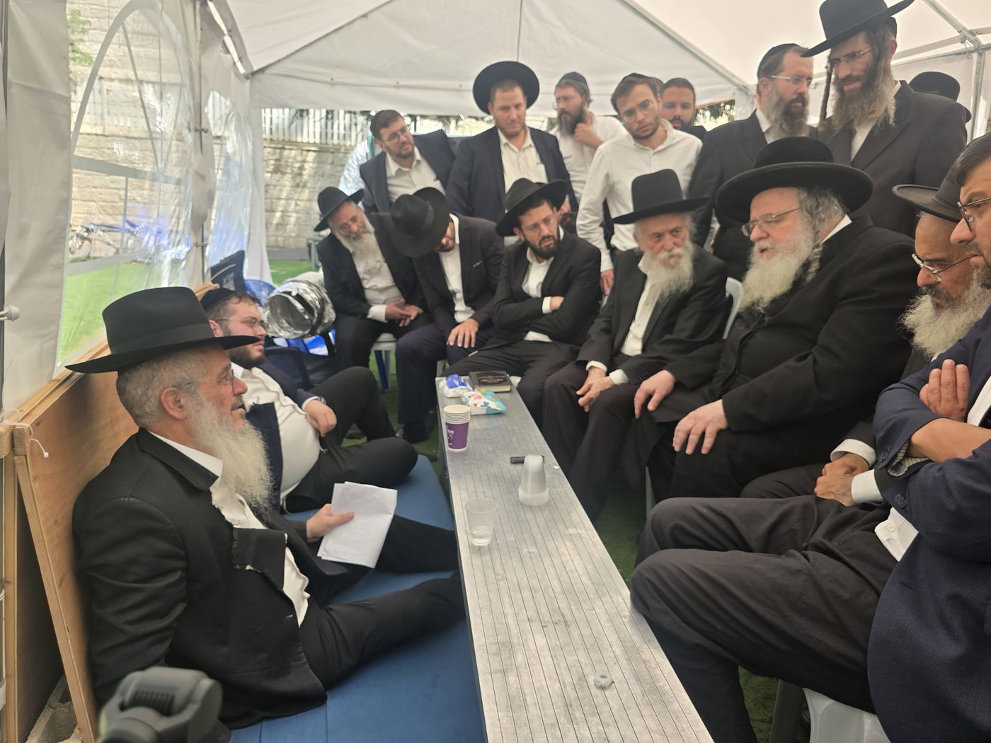 הגר"ש אלתר בניחום אבלים אצל הרב אליהו מאיר פייבלזון