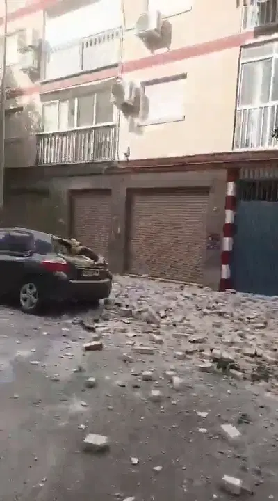 הרס נרחב בספרד לאחר רעידת אדמה עוצמתית | כך זה נראה דקות אחרי הרעש