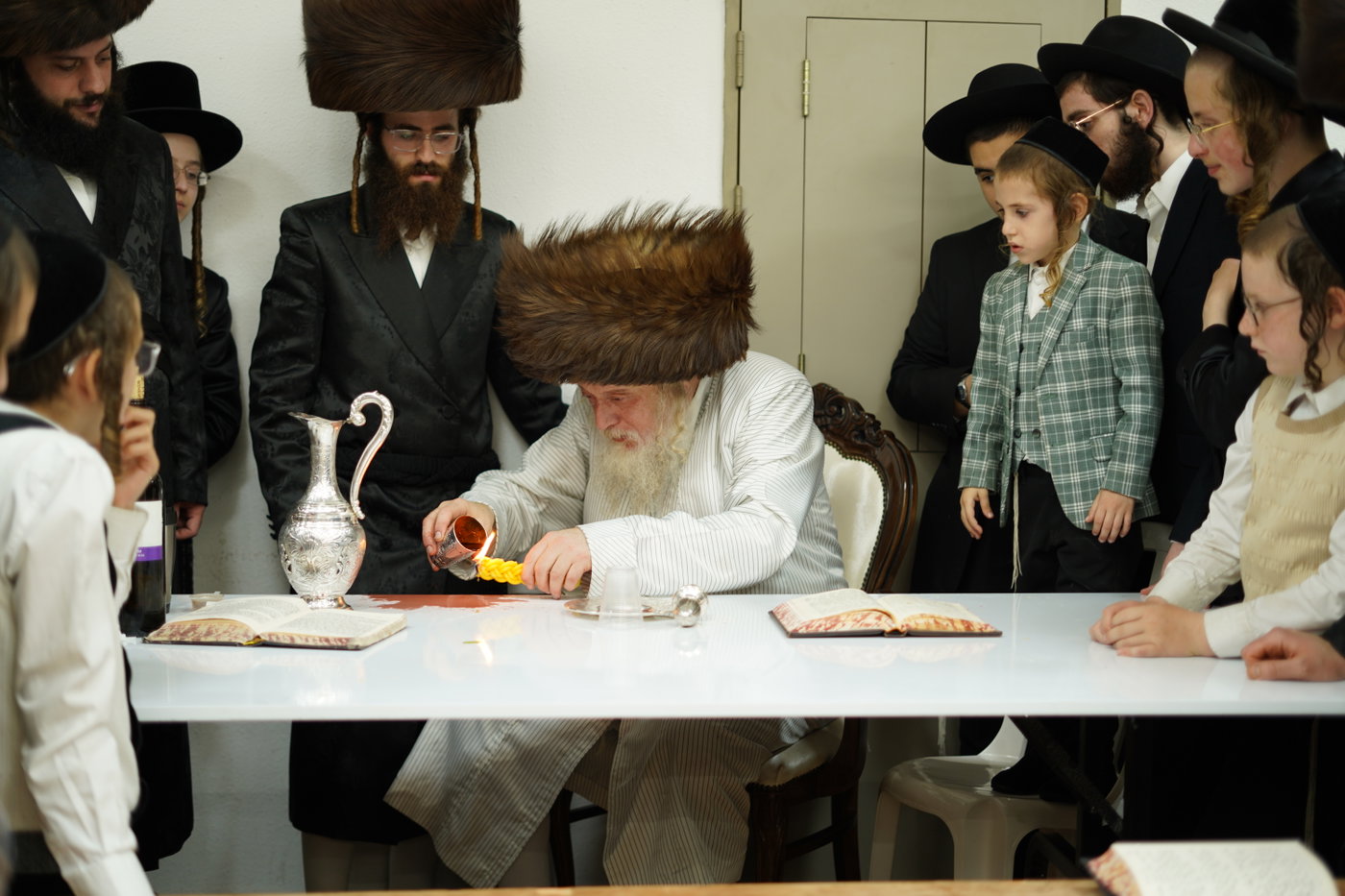 האדמו"ר ממבקשי אמונה בחיפה