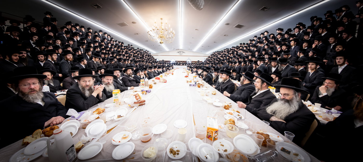 ר"ח אלול בצל האדמו"ר מבאבוב
