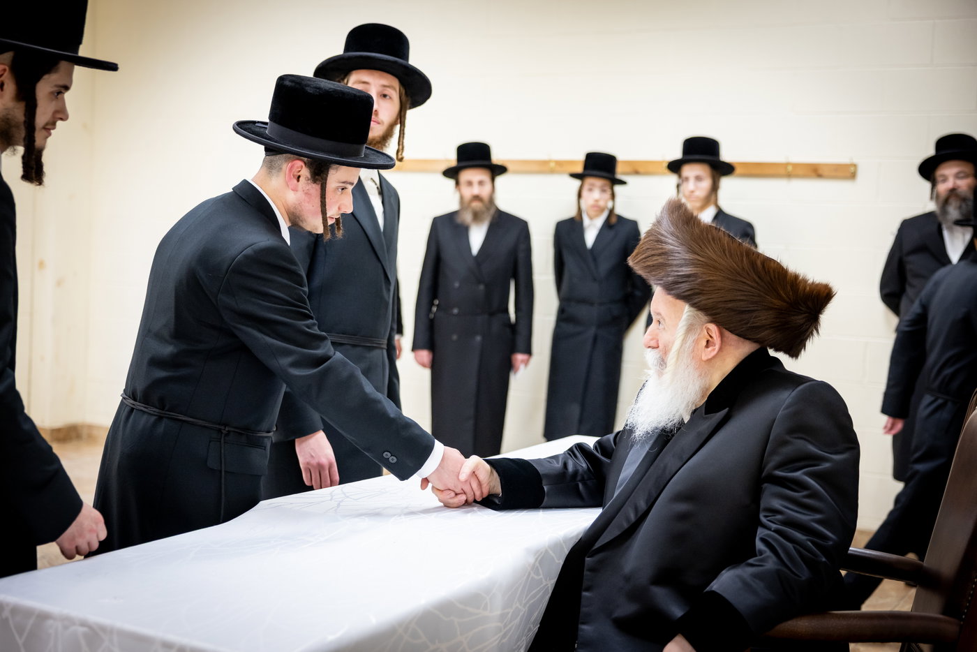ר"ח אלול בצל האדמו"ר מבאבוב