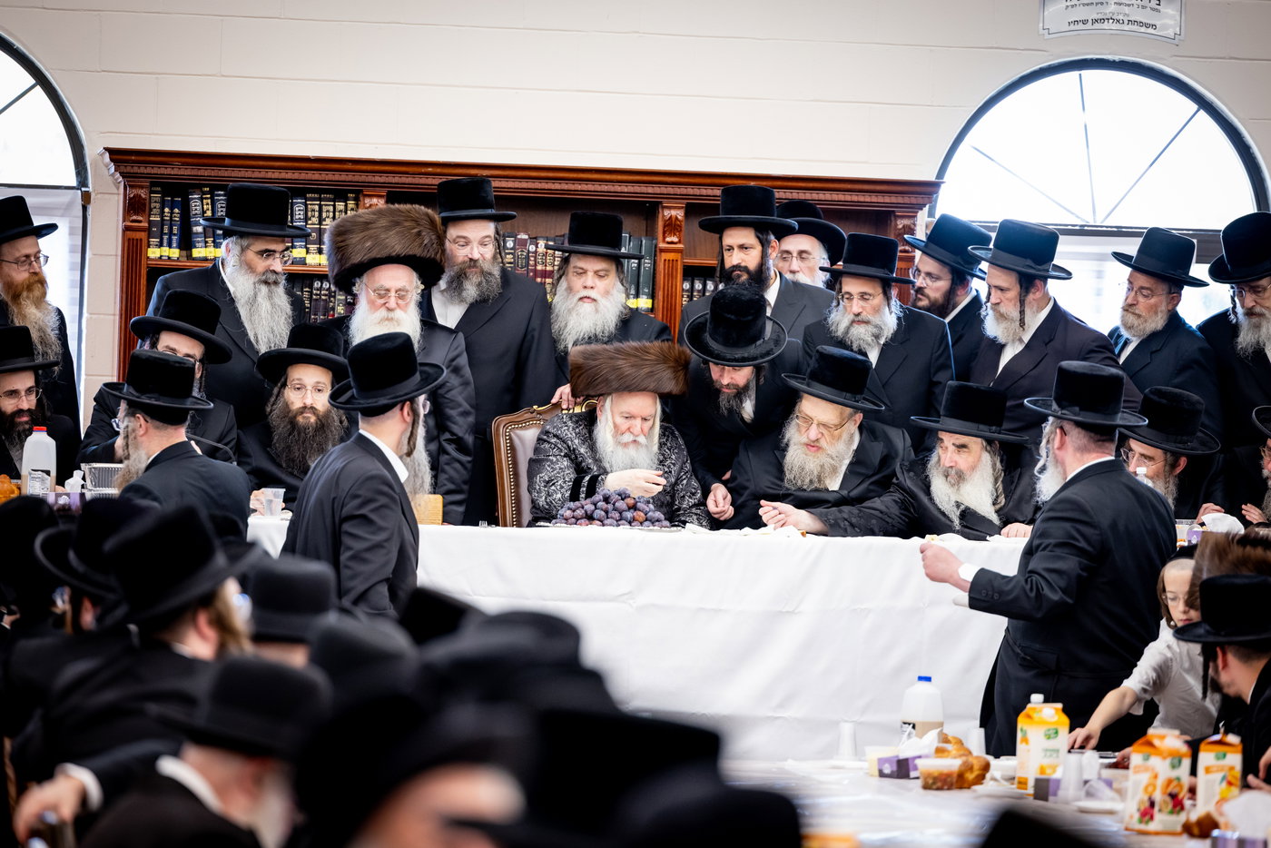 ר"ח אלול בצל האדמו"ר מבאבוב