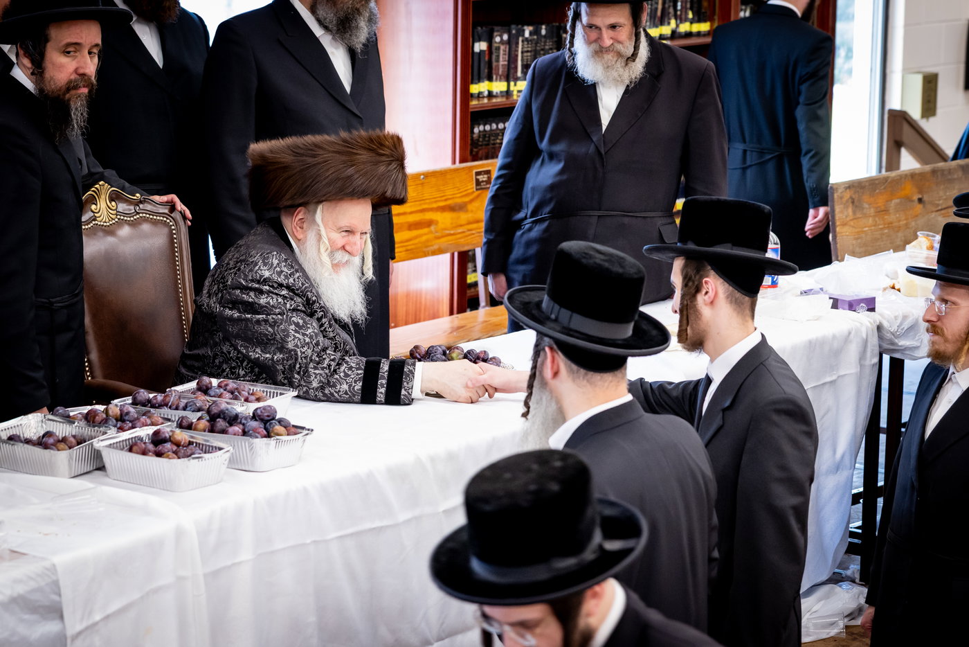 ר"ח אלול בצל האדמו"ר מבאבוב