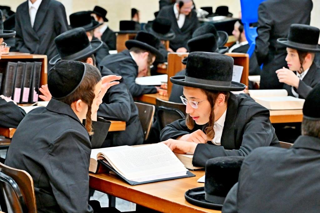 פתיחת זמן אלול בישיבות ויזניץ