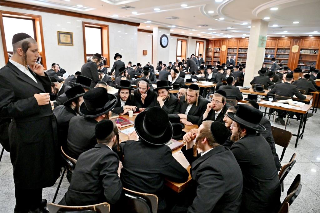 פתיחת זמן אלול בישיבות ויזניץ