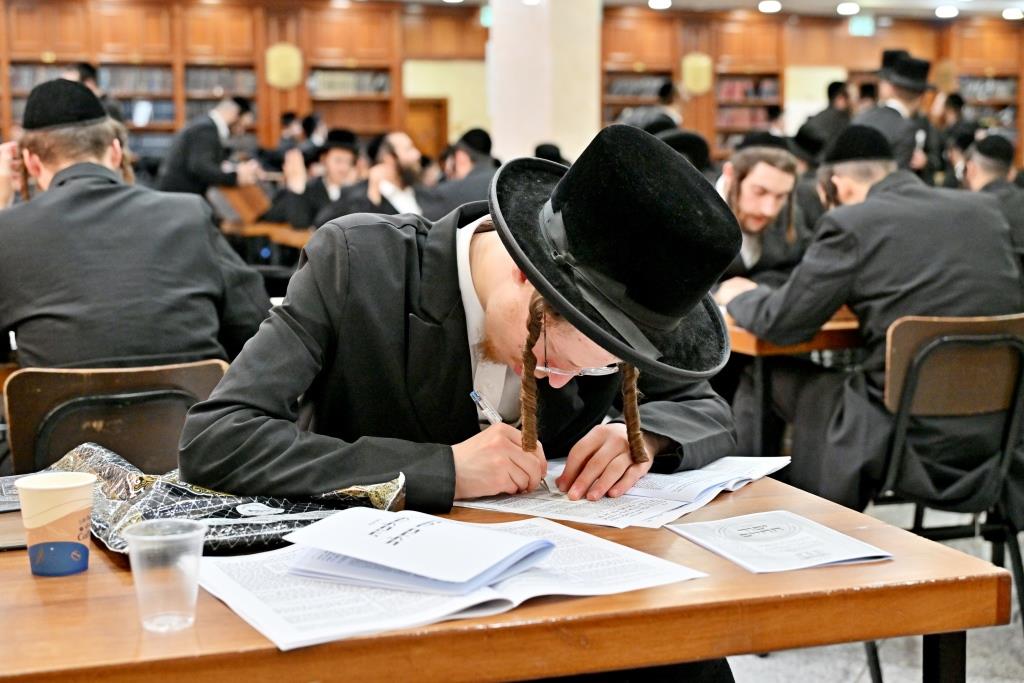 פתיחת זמן אלול בישיבות ויזניץ