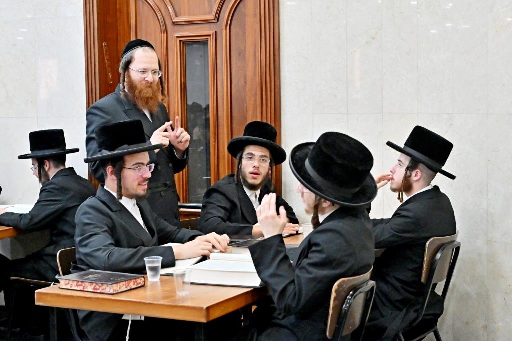 פתיחת זמן אלול בישיבות ויזניץ